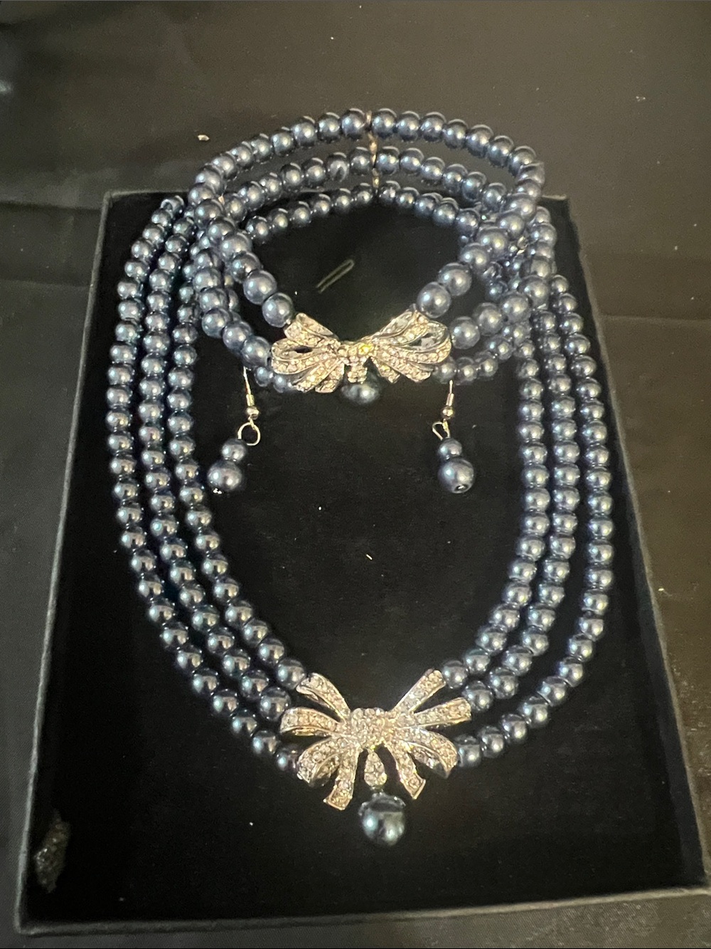 Elegant Navy Pearl Bow Necklace and Bracelet Set (JY2)